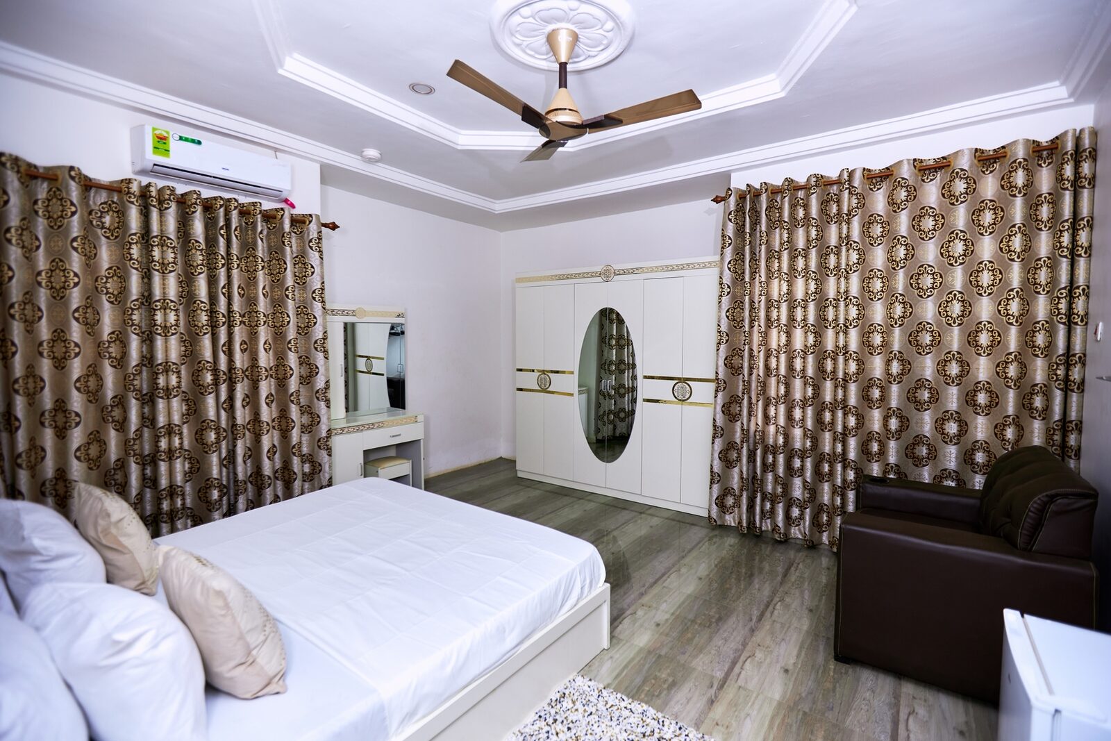 Executive Room